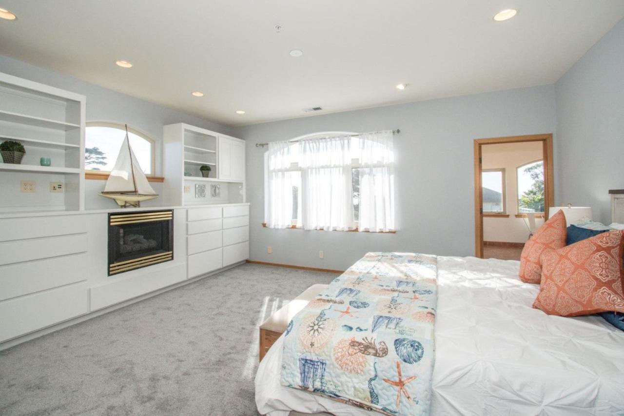 Miramar Beach Home Walk To Beach Trails Restaurants Family Activities Half Moon Bay Exterior foto